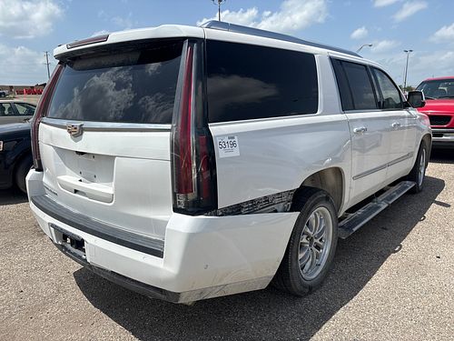 2019 CADILLAC ESCALADE - Thumbnail 3