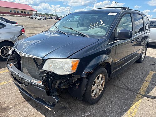 2008 CHRYSLER TOWN COUNTRY - Thumbnail 1