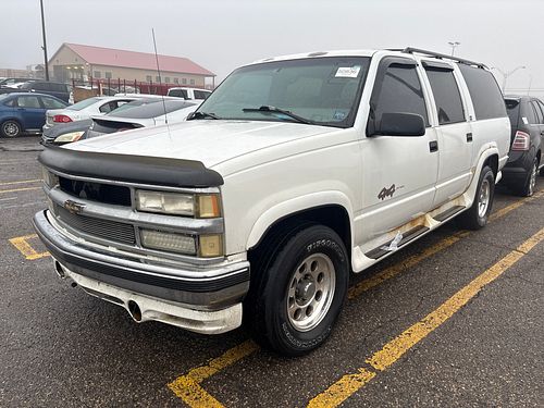 1999 CHEVROLET SUBURBAN 1500 - Thumbnail 1