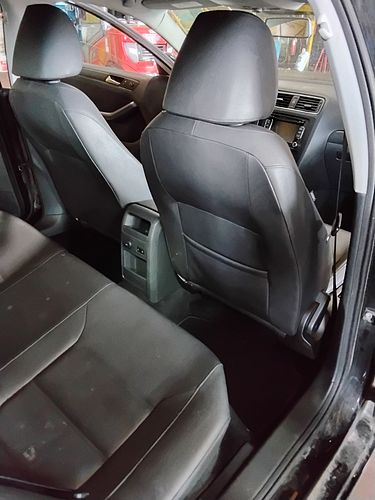 2011 VOLKSWAGEN JETTA - Thumbnail 6