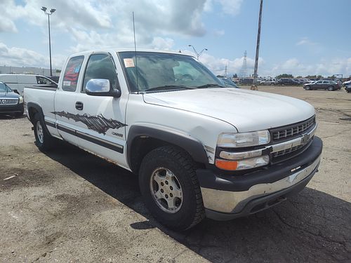 2001 CHEVROLET SILVERADO 1500 - Thumbnail 2