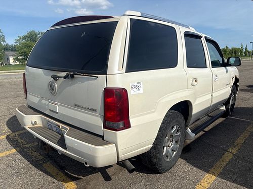 2003 CADILLAC ESCALADE - Thumbnail 3