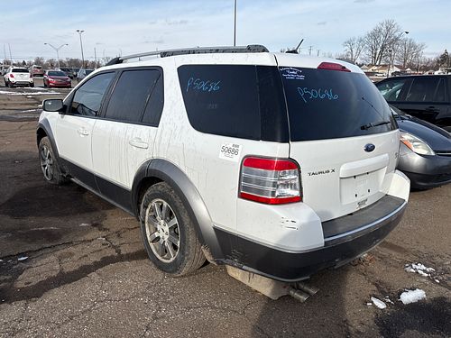 2008 FORD TAURUS X - Thumbnail 4