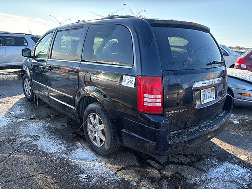 2010 CHRYSLER TOWN COUNTRY - Thumbnail 4