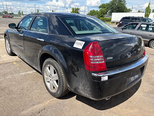 2005 CHRYSLER 300 - Thumbnail 4