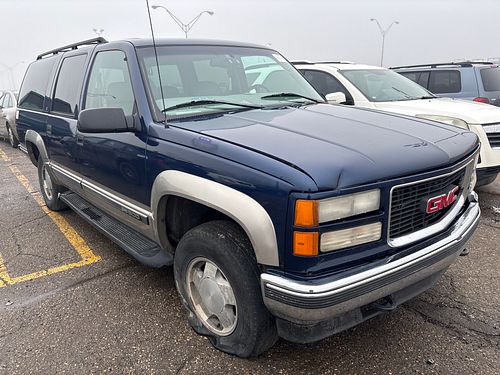 1998 GMC SUBURBAN 1500 - Thumbnail 2