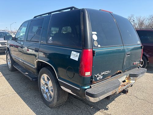 1997 GMC YUKON - Thumbnail 4