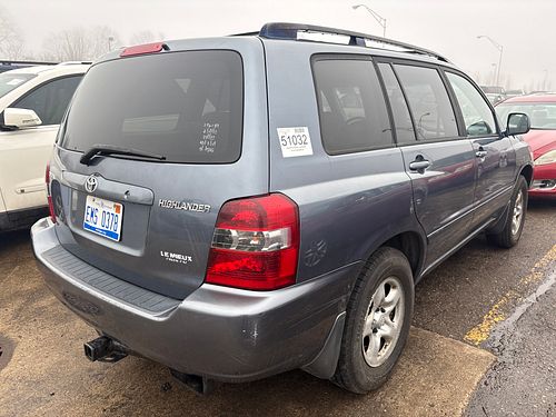 2004 TOYOTA HIGHLANDER - Thumbnail 3