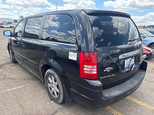 2010 CHRYSLER TOWN COUNTRY - Thumbnail 4