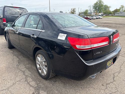2012 LINCOLN MKZ - Thumbnail 4