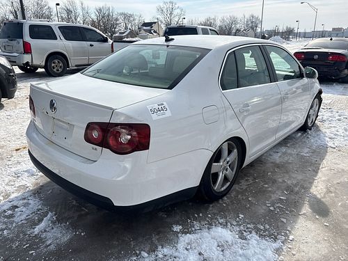 2009 VOLKSWAGEN JETTA - Thumbnail 3