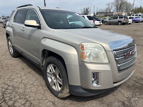 2010 GMC TERRAIN - Thumbnail 2