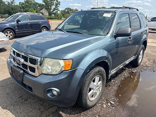 2011 FORD ESCAPE - Thumbnail 1