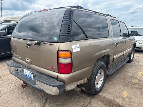 2003 GMC YUKON XL 1500 - Thumbnail 3