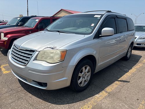 2010 CHRYSLER TOWN COUNTRY