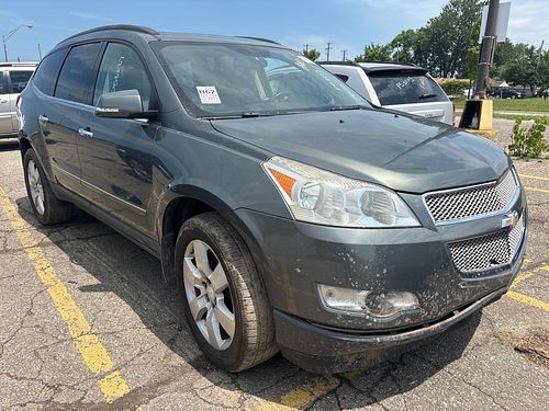 2011 CHEVROLET TRAVERSE - Thumbnail 2