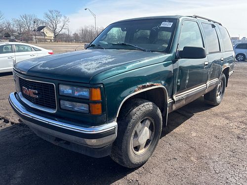 1997 GMC YUKON - Thumbnail 1