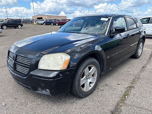 2005 DODGE MAGNUM - Thumbnail 1
