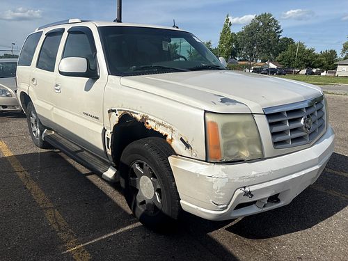 2003 CADILLAC ESCALADE - Thumbnail 2