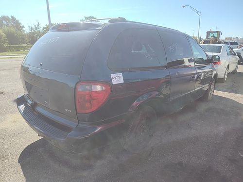 2001 CHRYSLER TOWN COUNTRY - Thumbnail 3