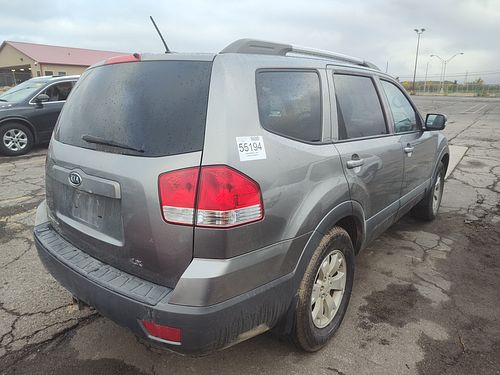 2009 KIA BORREGO - Thumbnail 3