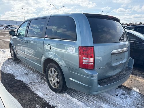 2010 CHRYSLER TOWN COUNTRY - Thumbnail 4