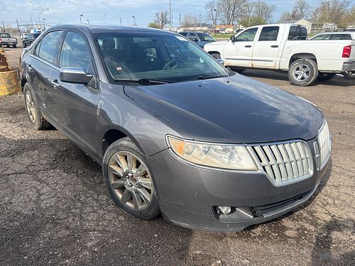 2012 LINCOLN MKZ - Thumbnail 2