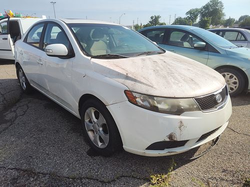 2010 KIA FORTE - Thumbnail 2