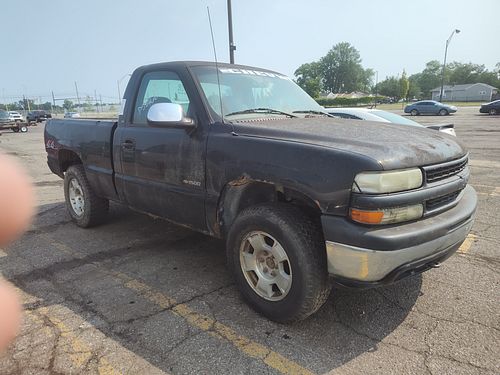 2001 CHEVROLET SILVERADO 1500 - Thumbnail 2