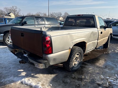 2004 CHEVROLET SILVERADO 1500 - Thumbnail 3