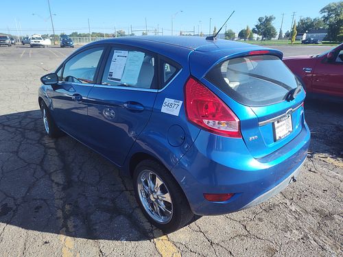2011 FORD FIESTA - Thumbnail 4