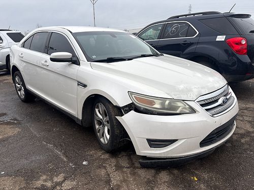 2011 FORD TAURUS - Thumbnail 2