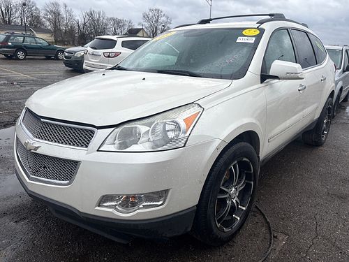 2012 CHEVROLET TRAVERSE - Thumbnail 1