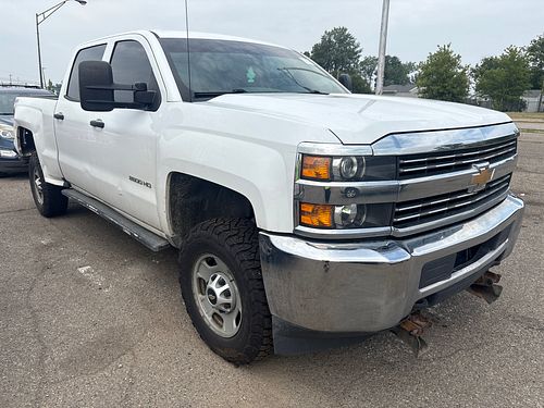 2018 CHEVROLET SILVERADO 2500 - Thumbnail 2