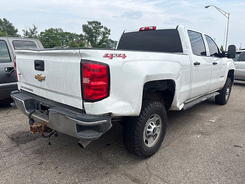 2018 CHEVROLET SILVERADO 2500 - Thumbnail 3
