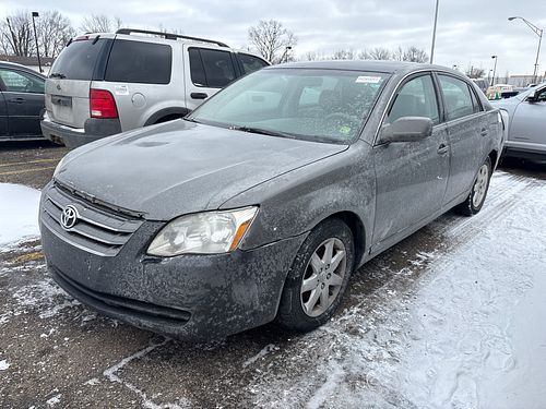 2005 TOYOTA AVALON - Thumbnail 1