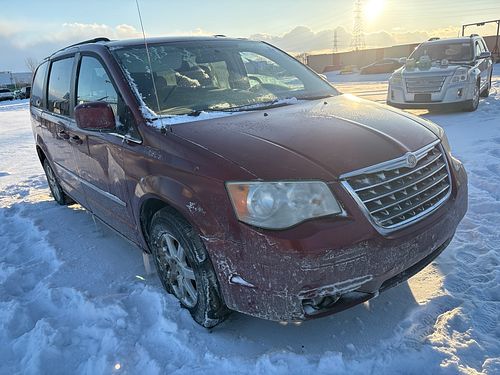 2010 CHRYSLER TOWN COUNTRY - Thumbnail 2