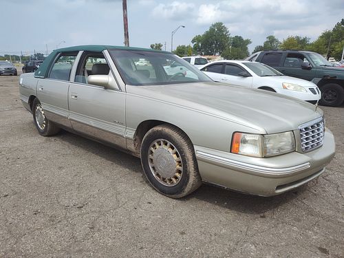 1997 CADILLAC DEVILLE - Thumbnail 2