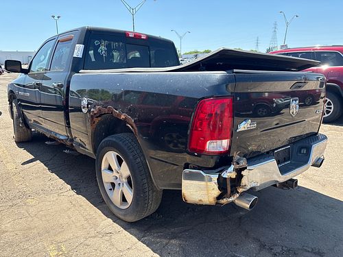 2011 RAM 1500 - Thumbnail 4