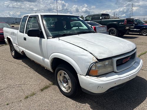 2001 GMC SONOMA - Thumbnail 2