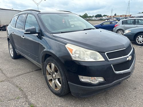 2011 CHEVROLET TRAVERSE - Thumbnail 2