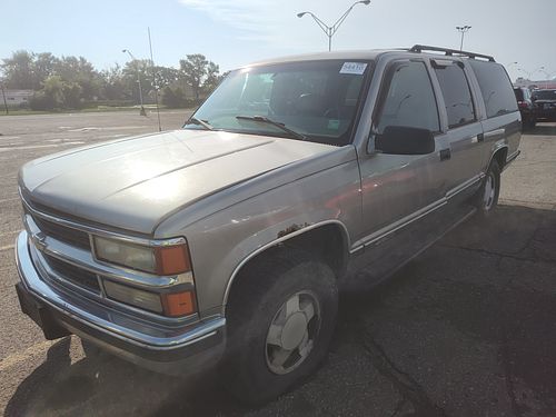 1999 CHEVROLET SUBURBAN 1500 - Thumbnail 1