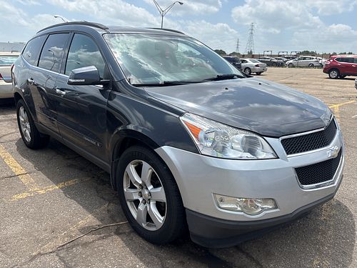 2009 CHEVROLET TRAVERSE - Thumbnail 2