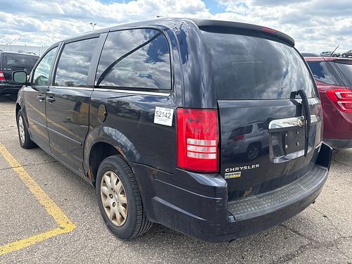 2010 CHRYSLER TOWN COUNTRY - Thumbnail 4