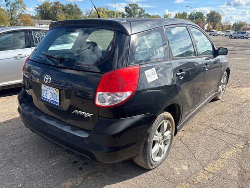 2004 TOYOTA MATRIX - Thumbnail 3