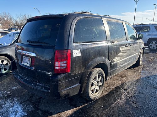 2010 CHRYSLER TOWN COUNTRY - Thumbnail 3