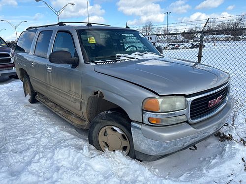 2004 GMC YUKON XL 1500 - Thumbnail 2