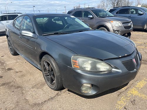 2004 PONTIAC GRAND PRIX - Thumbnail 2