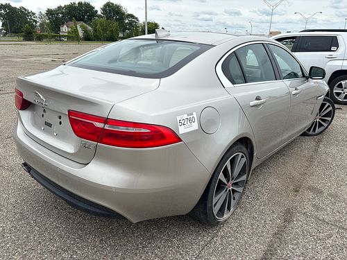 2017 JAGUAR XE - Thumbnail 3