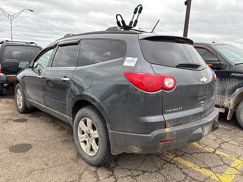 2010 CHEVROLET TRAVERSE - Thumbnail 4